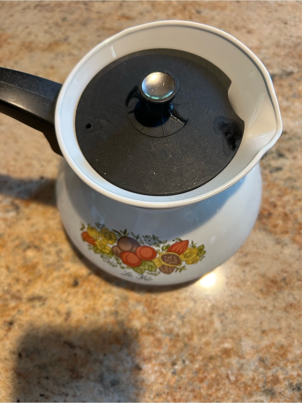 Corningware P-104 “Le The’ “6 cup Teapot w/lid. 1970 Vintage No chips or stains - Picture 6 of 8